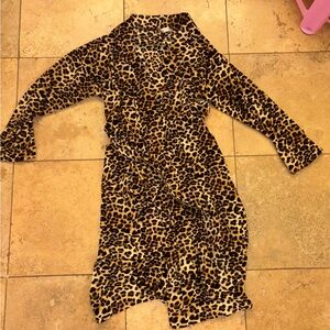 Leopard Robe sz XL